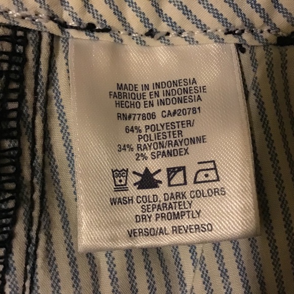 Tommy Hilfiger Mini striped Skirt Junior 11 - Picture 8 of 9